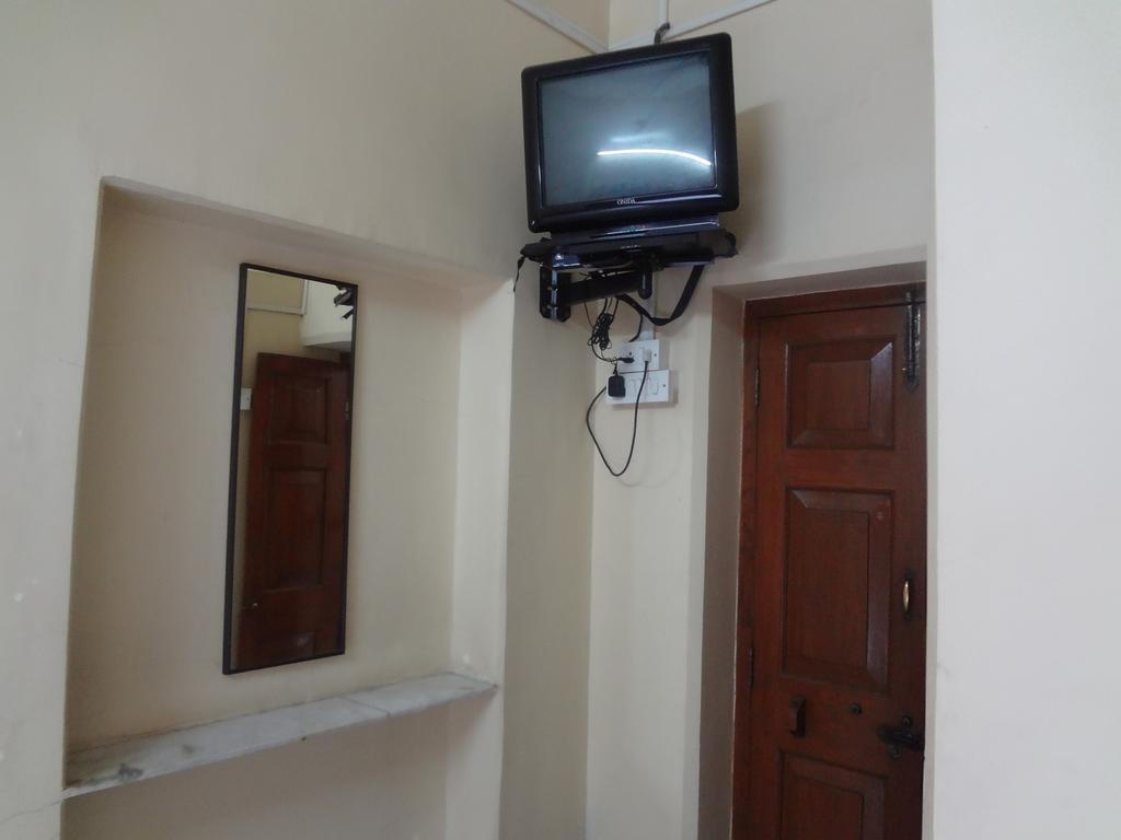 Hotel Rajmandir Poona Kamer foto